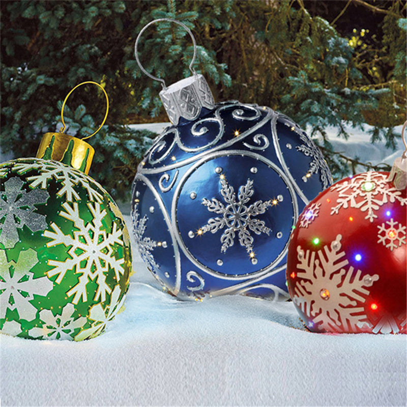 “60 cm Giant Inflatable Christmas Ornament Ball”